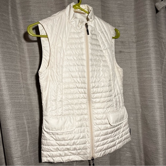 Like new! Moncler Down filled cream colored puffer vest - Picture 3 of 16